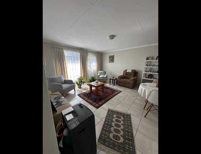2 BEDROOM TOWNHOUSE FOR SALE IN VERWOERDPARK